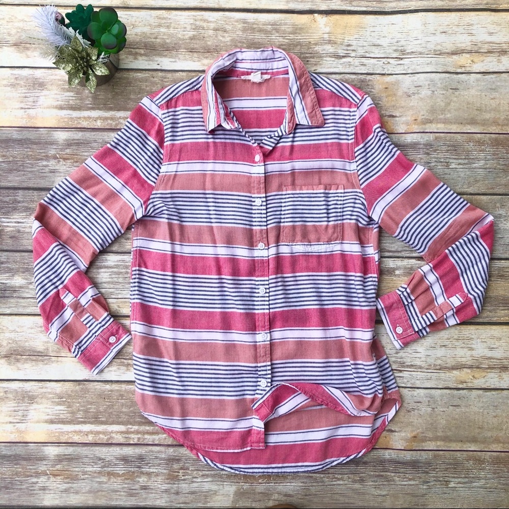 BeachLunchLounge Button Down pink striped Shirt XS